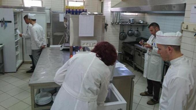 AKU vijon kontrollet ne te gjithe vendin: Asgjesohen 49 ton inpute bujqesore